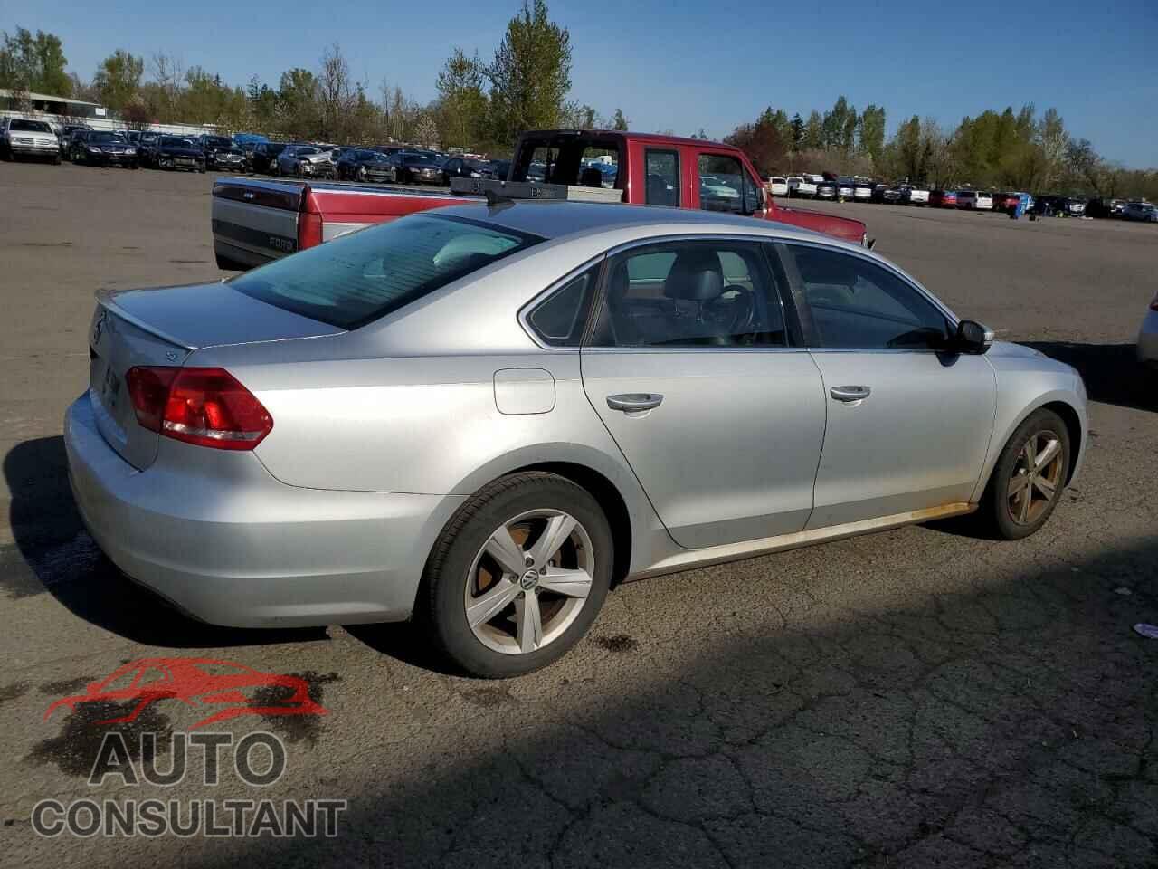 VOLKSWAGEN PASSAT 2014 - 1VWBP7A38EC008825