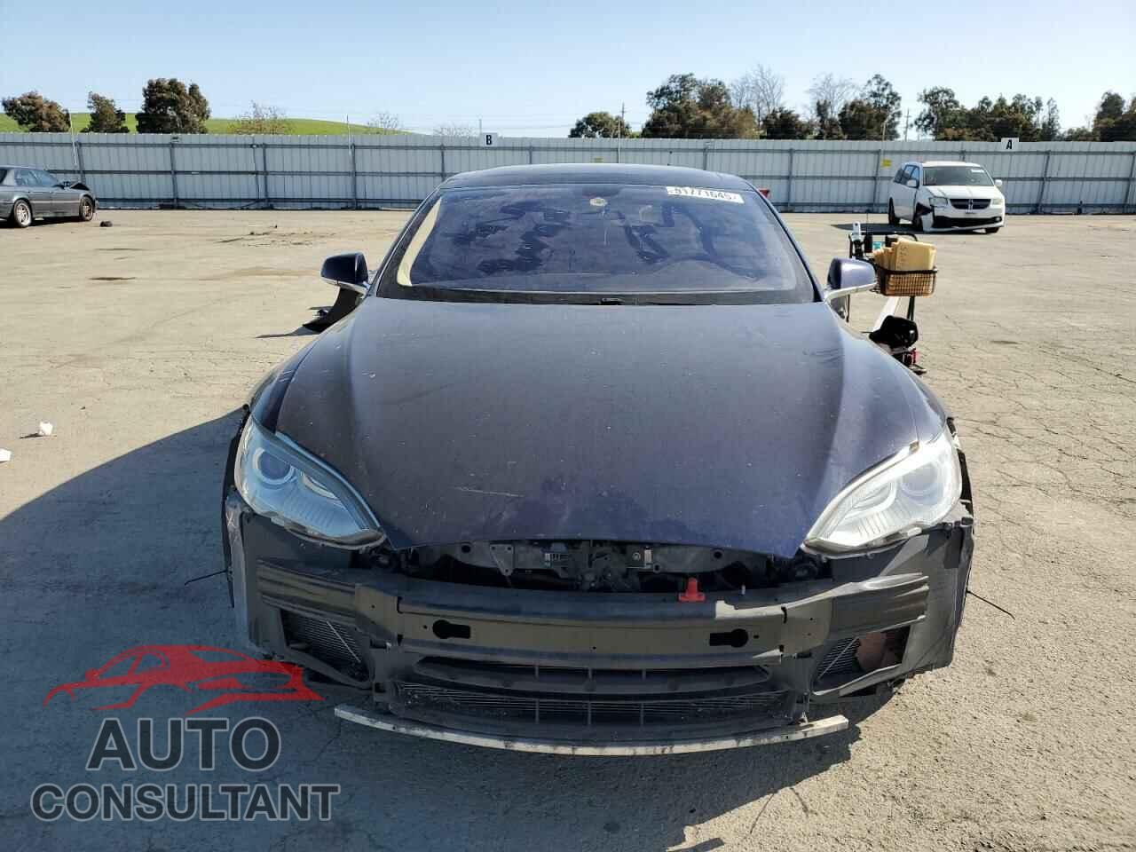 TESLA MODEL S 2013 - 5YJSA1CN8DFP05395