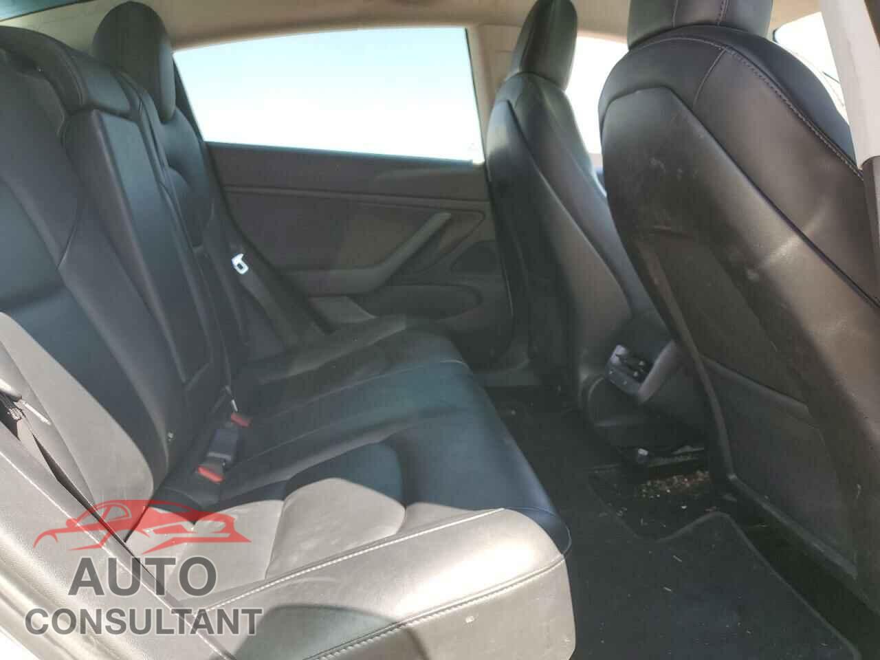 TESLA MODEL 3 2018 - 5YJ3E1EAXJF126455