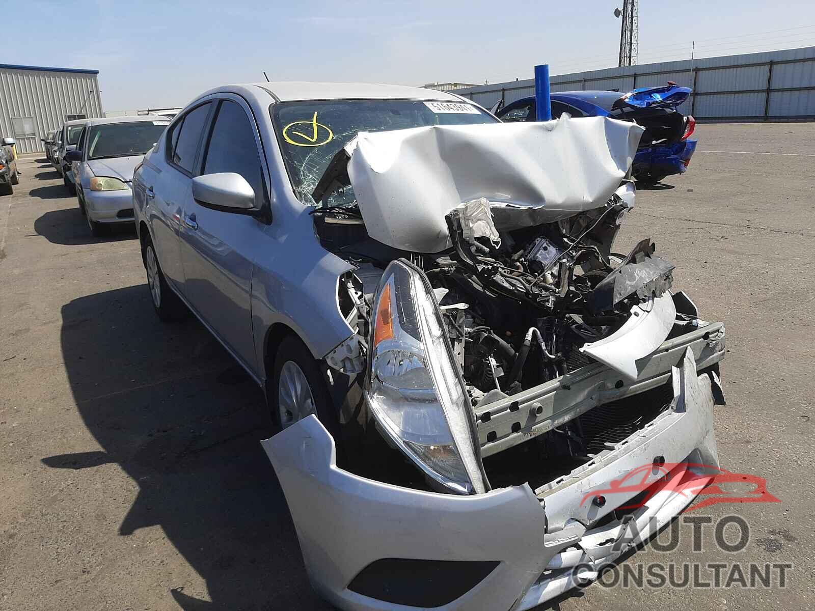 NISSAN VERSA 2018 - 3N1CN7AP4JL870702