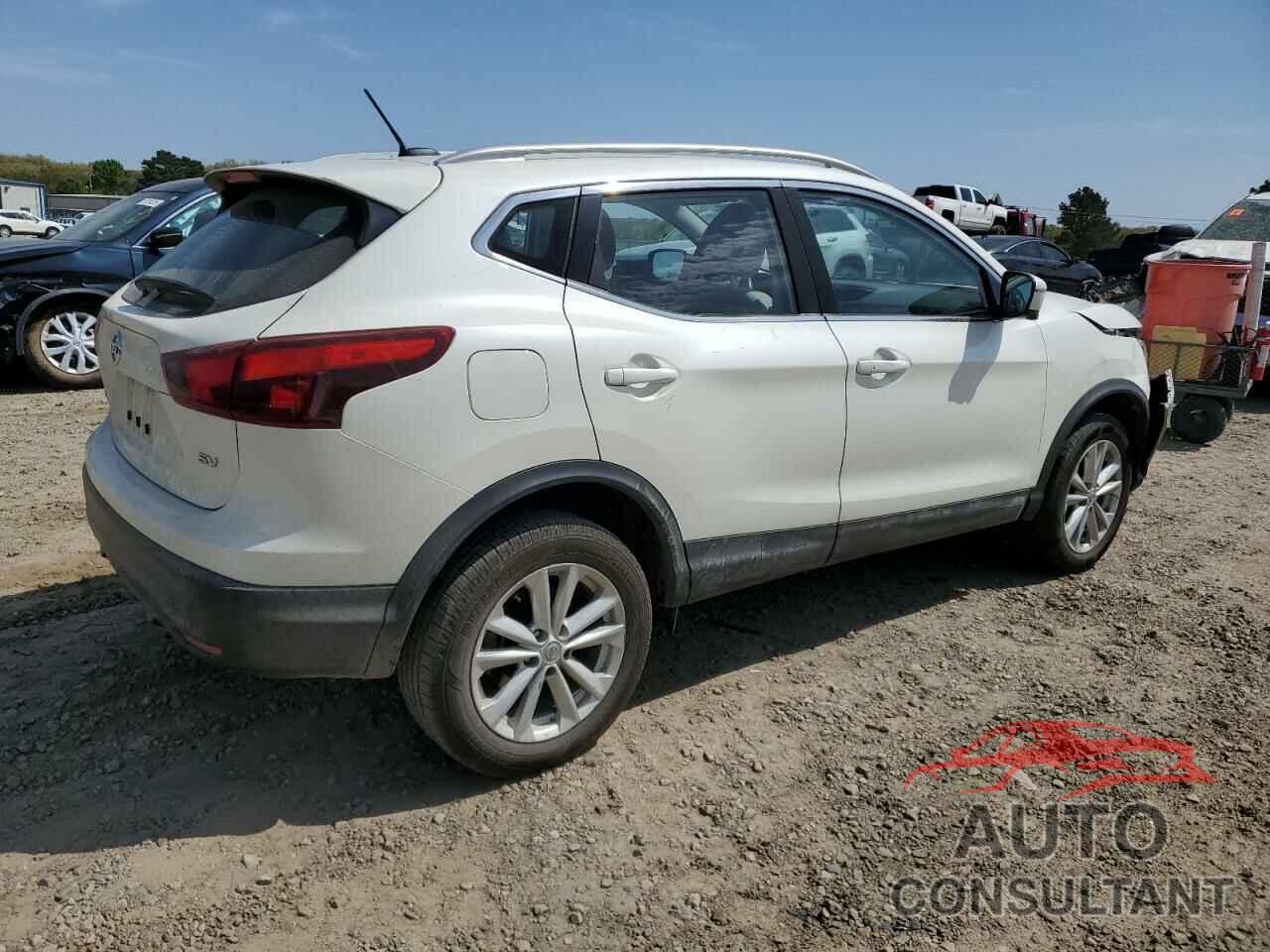 NISSAN ROGUE 2018 - JN1BJ1CP5JW164382