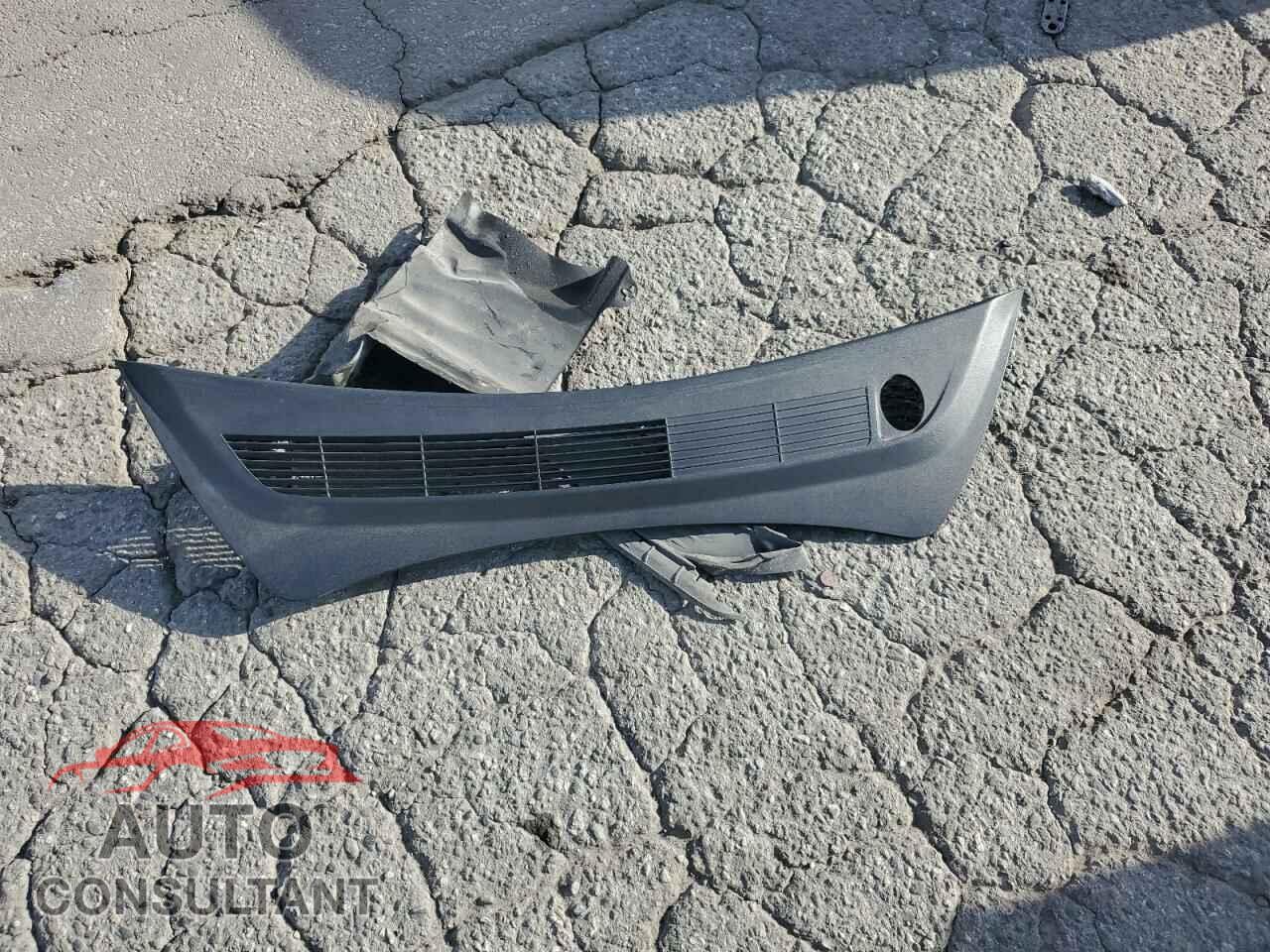 TESLA MODEL 3 2019 - 5YJ3E1EA2KF325694