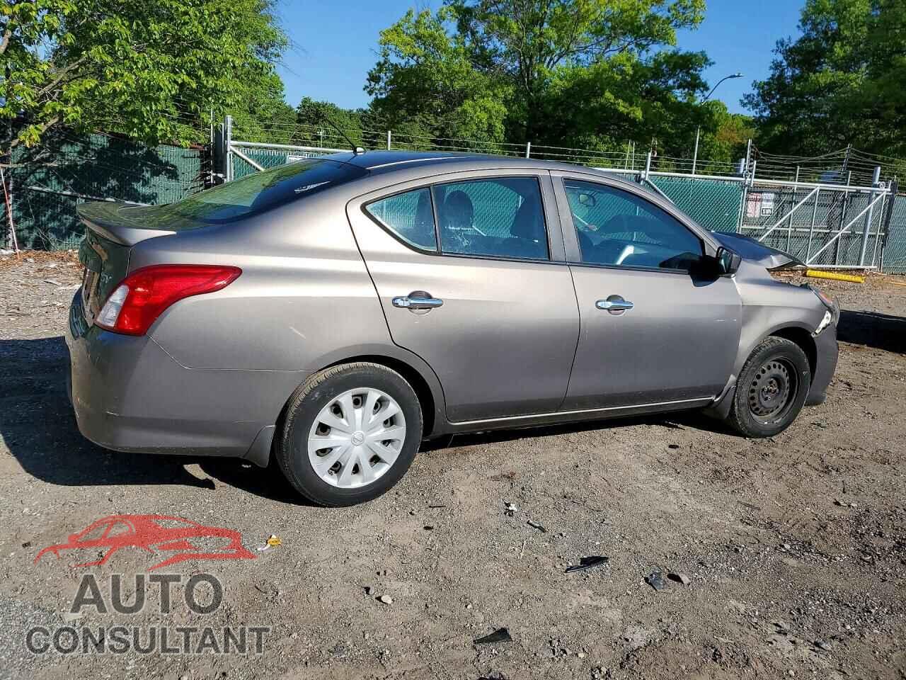 NISSAN VERSA 2015 - 3N1CN7AP1FL951485