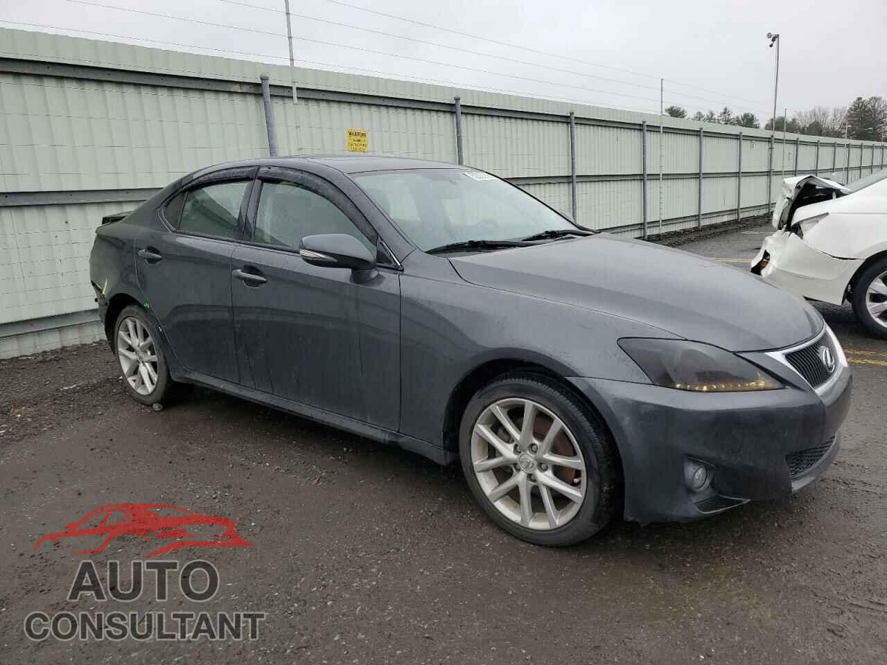 LEXUS IS 2011 - JTHCF5C24B5051947