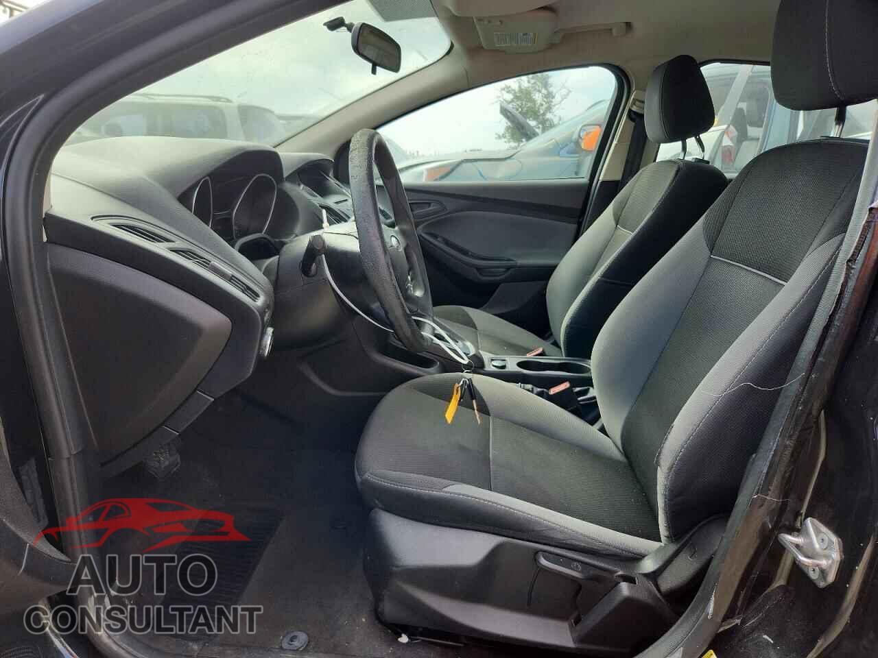 FORD FOCUS 2014 - 1FADP3E25EL391831