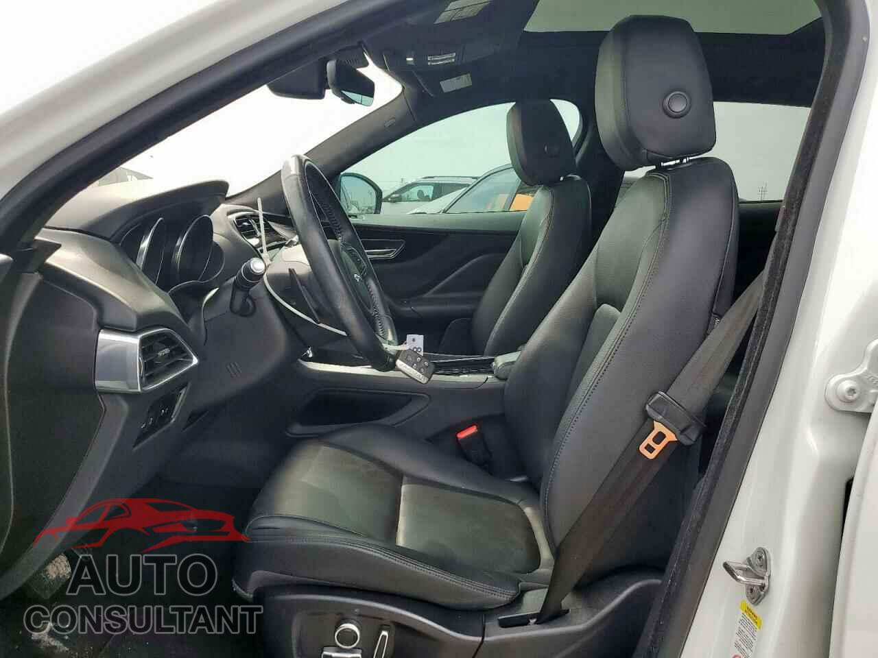 JAGUAR F-PACE 2020 - SADCJ2FX1LA628811
