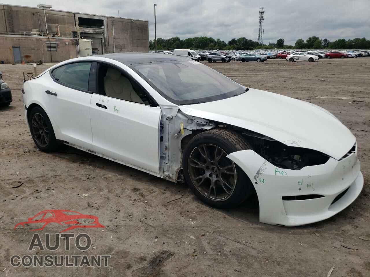 TESLA MODEL S 2022 - 5YJSA1E53NF471682