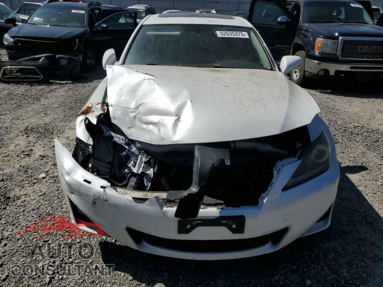 LEXUS IS 2012 - JTHBE5C20C5029217
