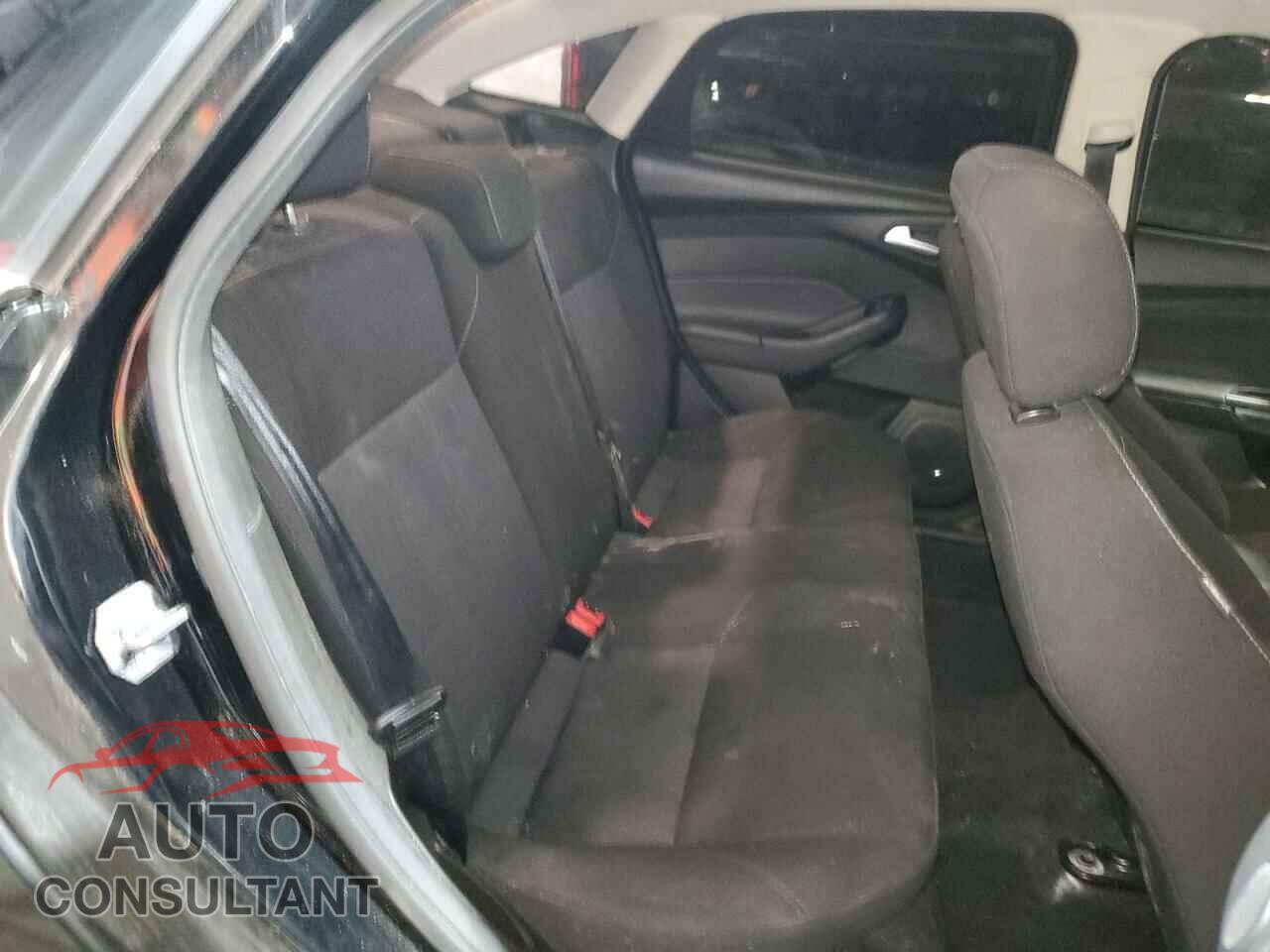 FORD FOCUS 2017 - 1FADP3H22HL251008
