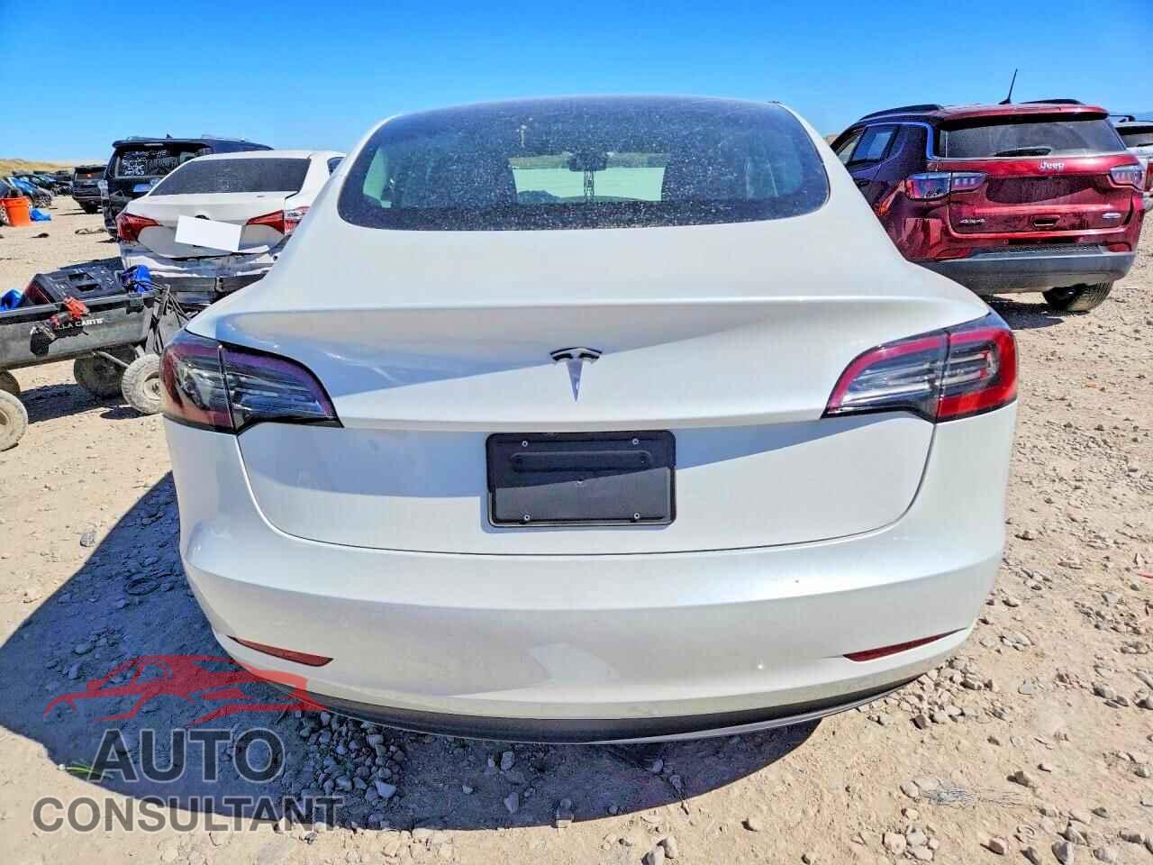 TESLA MODEL 3 2023 - 5YJ3E1EA0PF468862