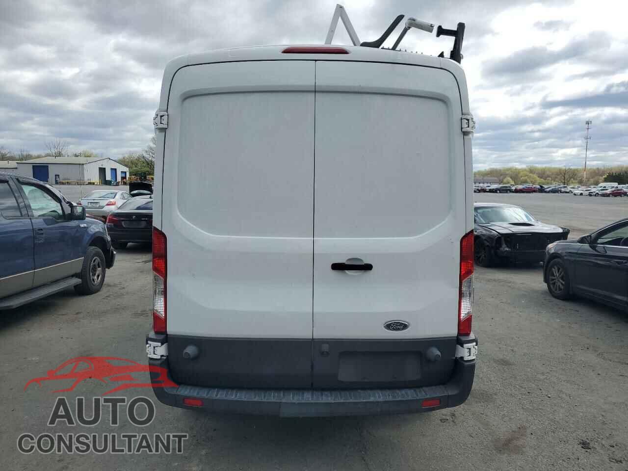 FORD TRANSIT 2015 - 1FTNR2CV1FKA35481