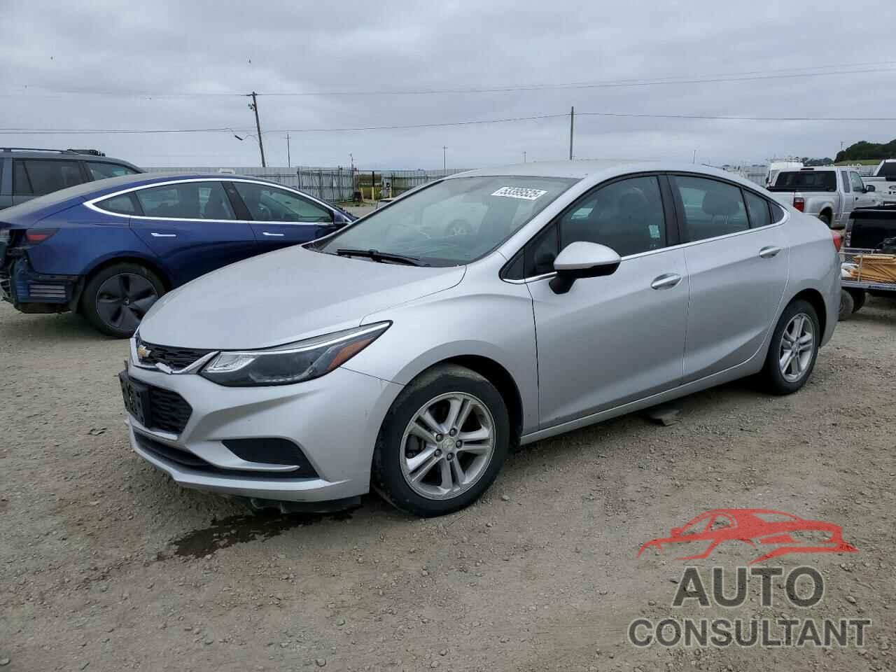 CHEVROLET CRUZE 2018 - 1G1BE5SM9J7107136