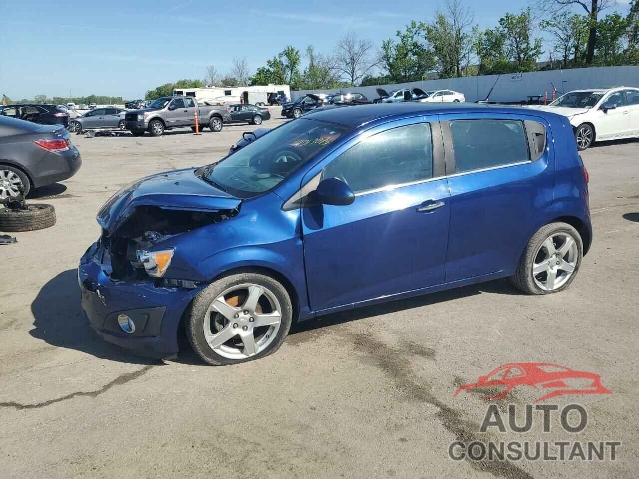 CHEVROLET SONIC 2012 - 1G1JE6SH2C4211444
