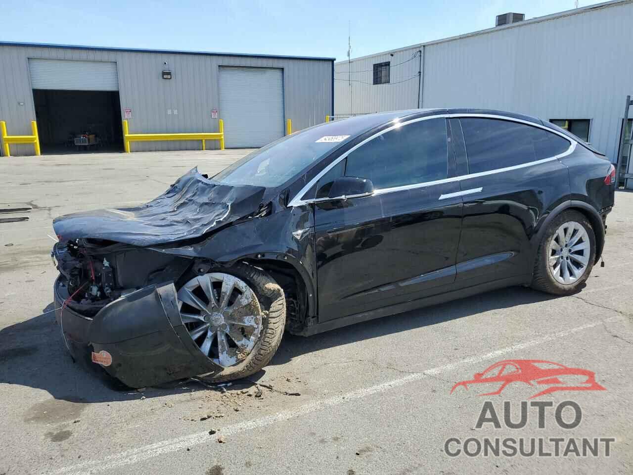 TESLA MODEL X 2016 - 5YJXCBE21GF028784
