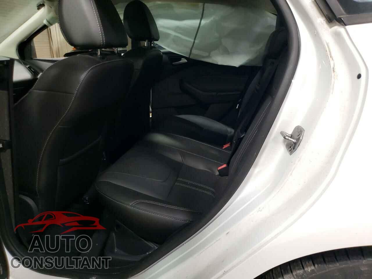 FORD FOCUS 2013 - 1FADP3F26DL241675