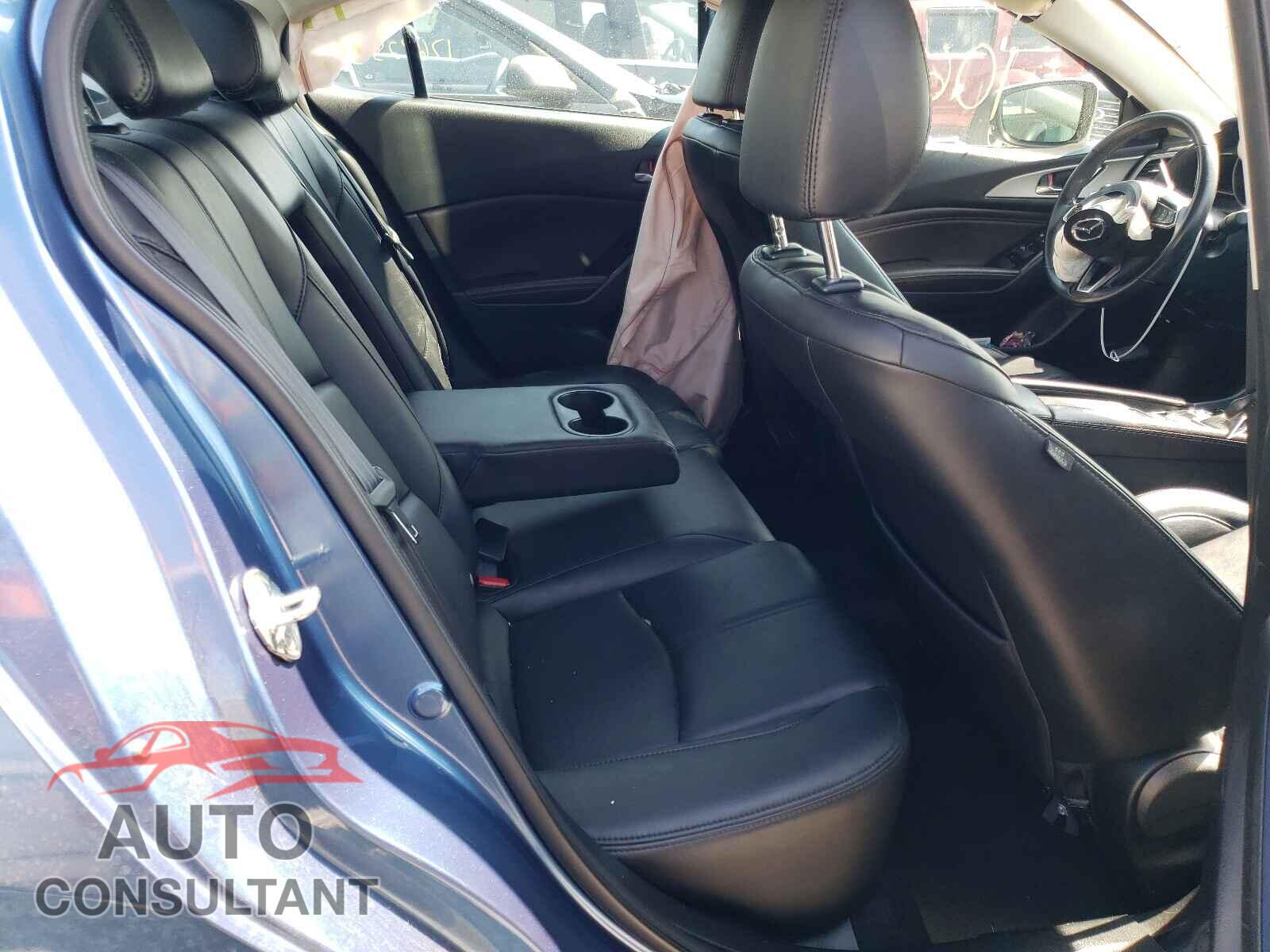 MAZDA 3 2017 - 3MZBN1V75HM133039