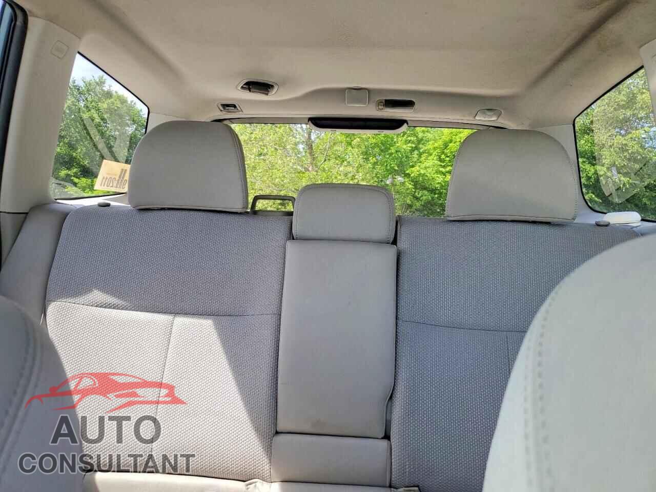 SUBARU FORESTER 2011 - JF2SHADC5BH765304