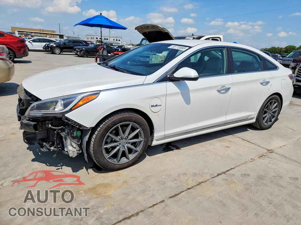 HYUNDAI SONATA 2017 - KMHE54L21HA043551