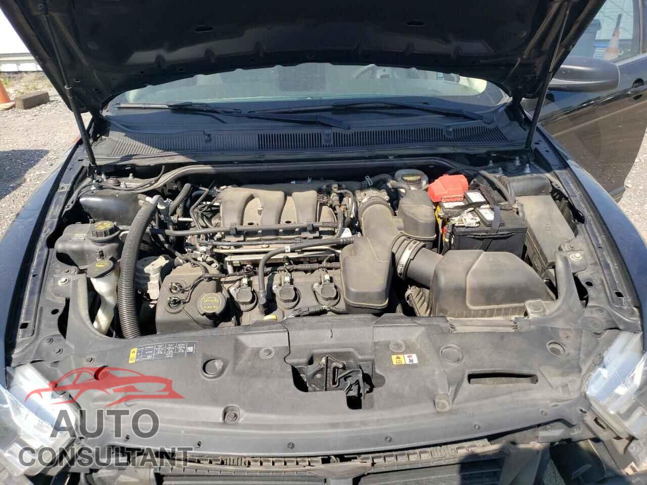 FORD TAURUS 2017 - 1FAHP2D88HG109597