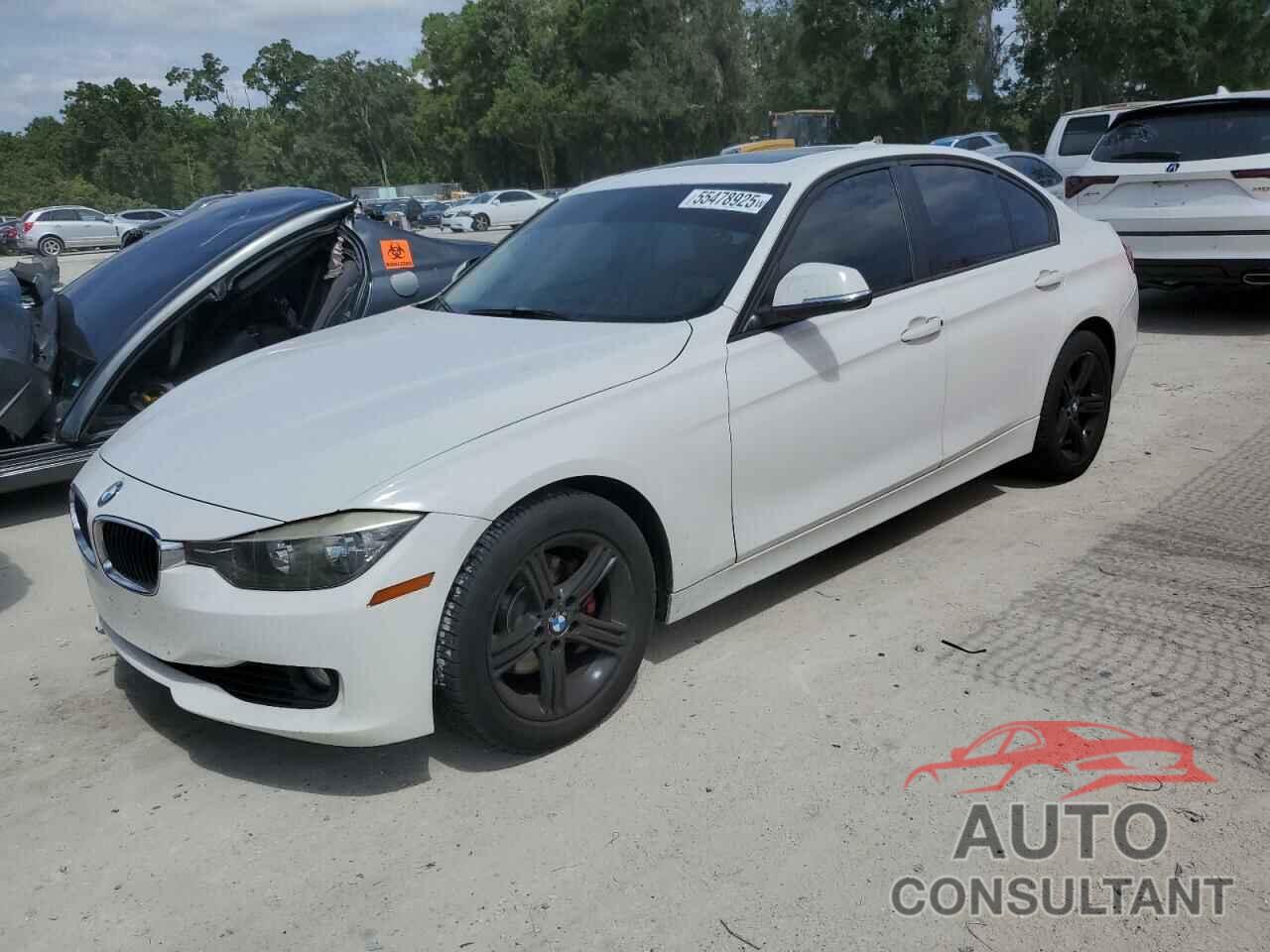 BMW 3 SERIES 2013 - WBA3A5G51DNP25461