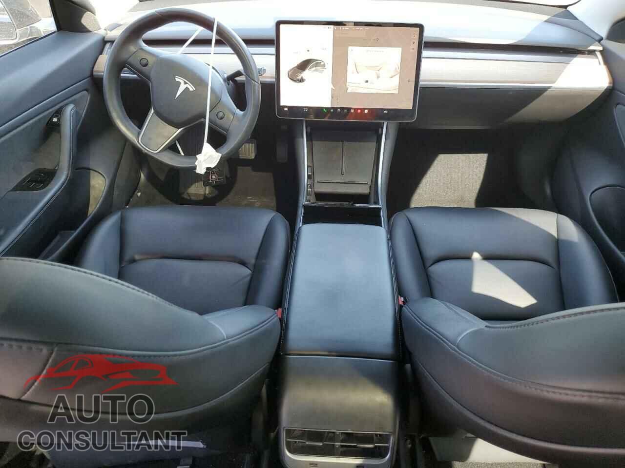 TESLA MODEL 3 2019 - 5YJ3E1EA5KF307447