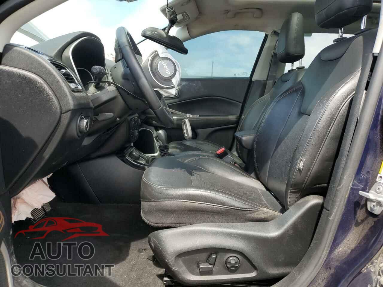 JEEP COMPASS 2018 - 3C4NJDCB8JT245124