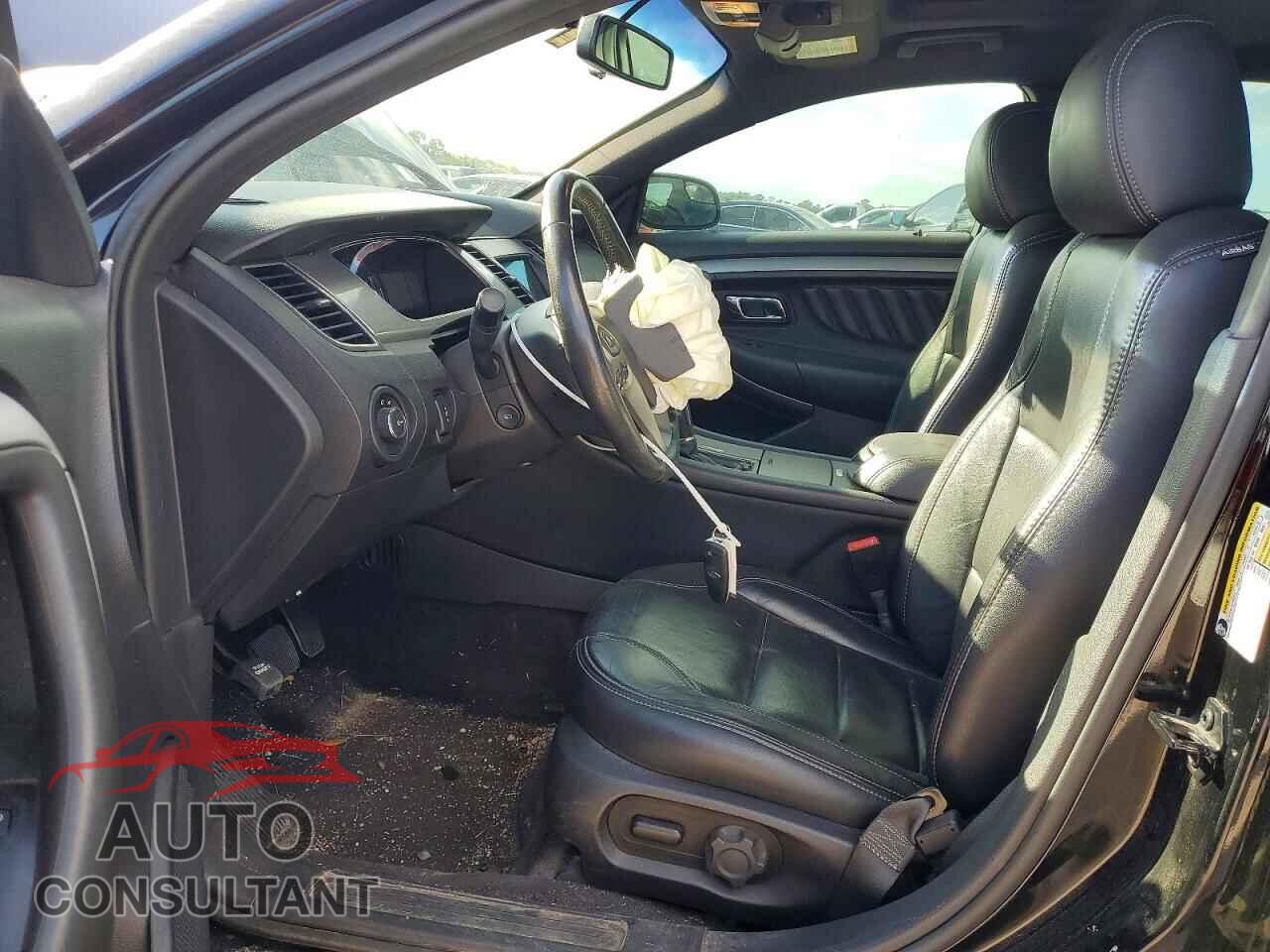 FORD TAURUS 2017 - 1FAHP2E84HG133281