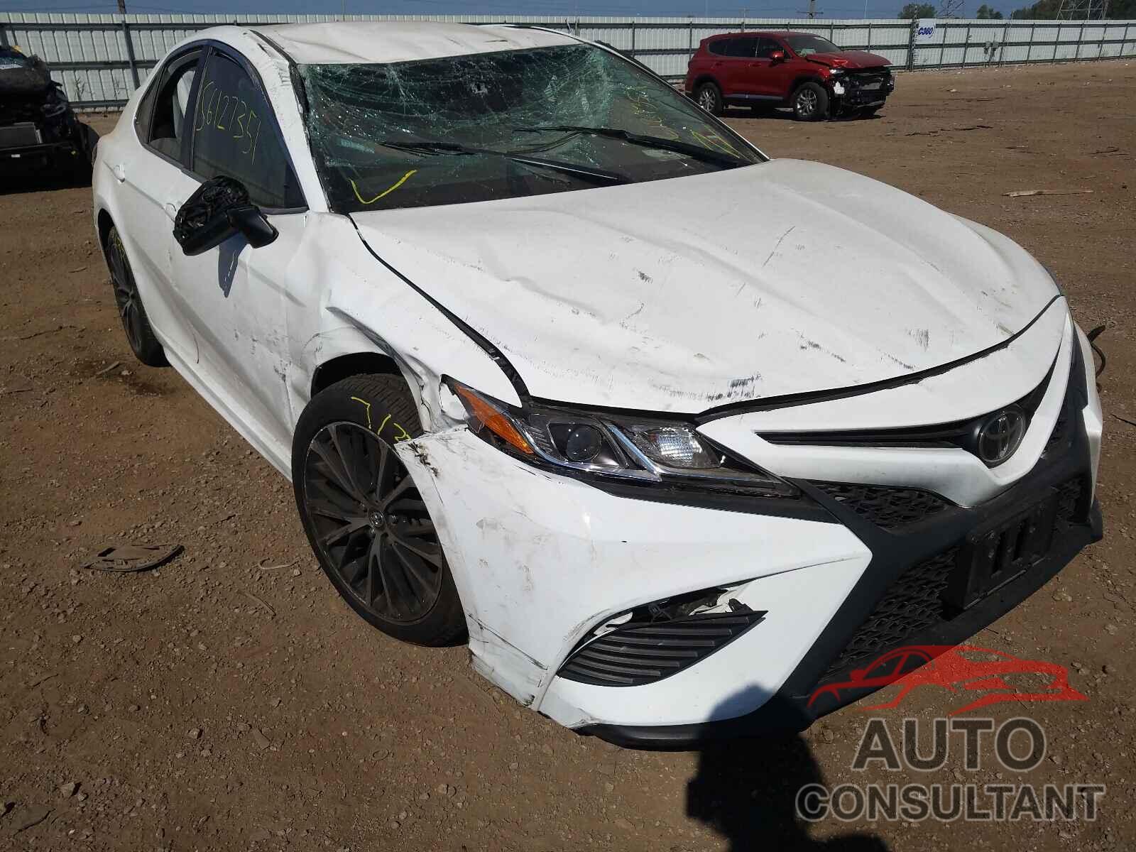 TOYOTA CAMRY 2019 - 4T1B11HK1KU208283