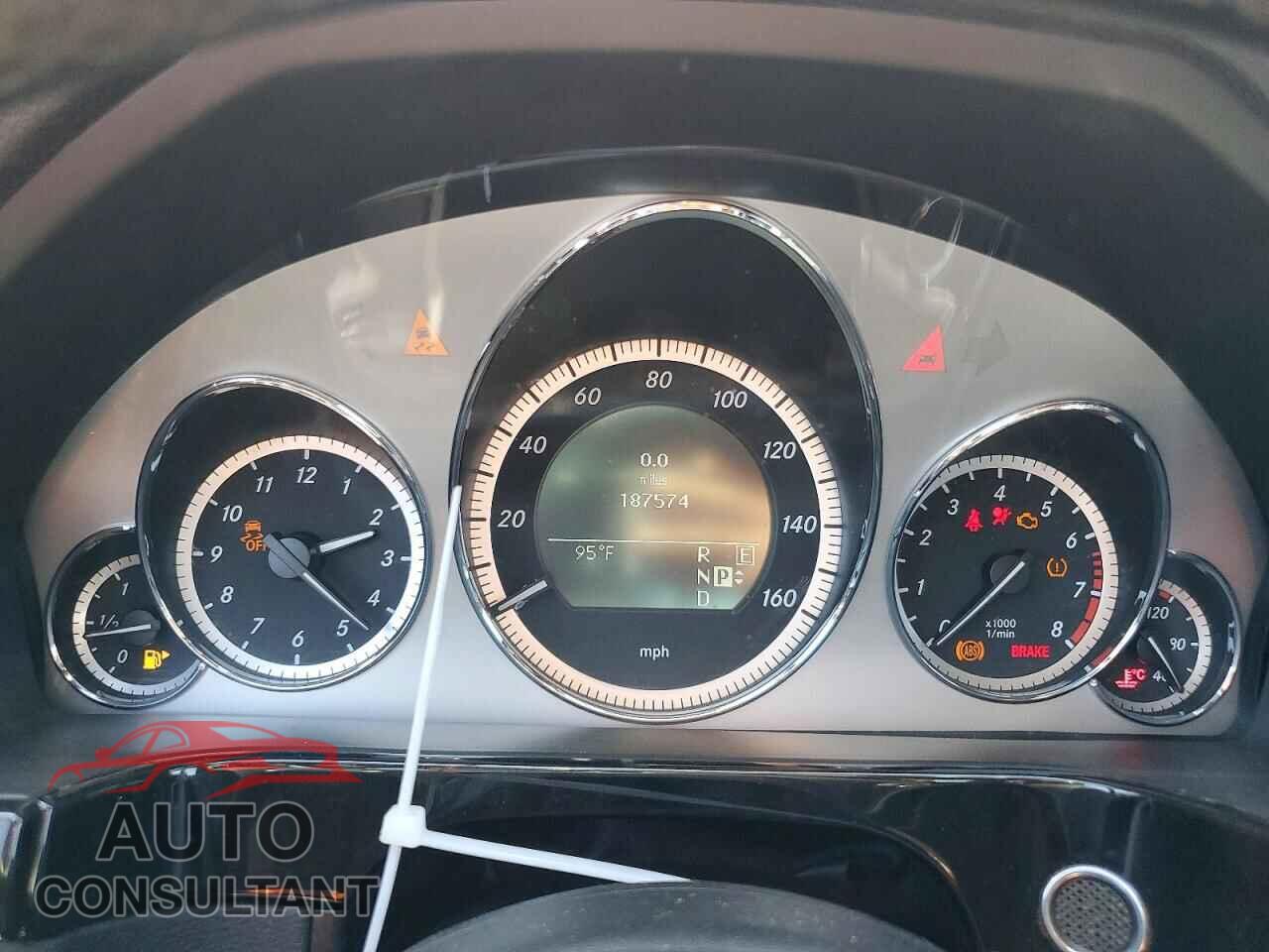 MERCEDES-BENZ E-CLASS 2011 - WDDHF5GB4BA304263