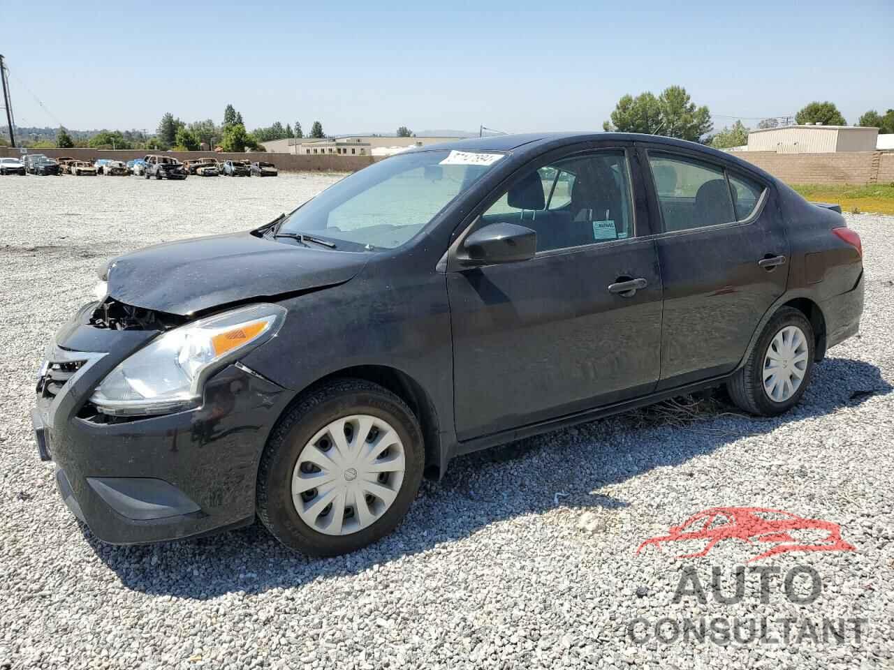 NISSAN VERSA 2018 - 3N1CN7AP0JL812070