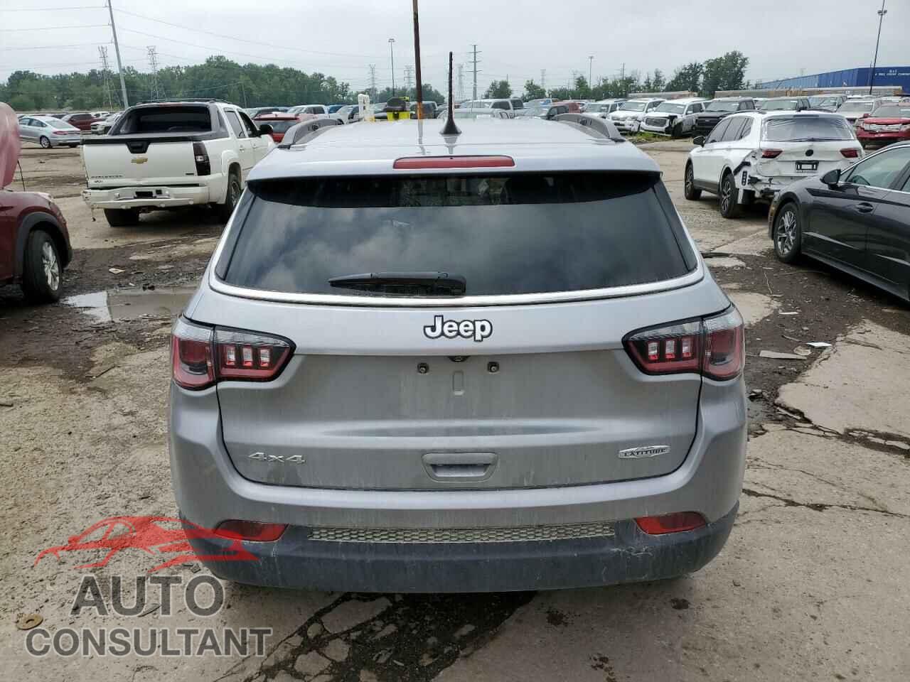 JEEP COMPASS 2018 - 3C4NJDBB0JT455928