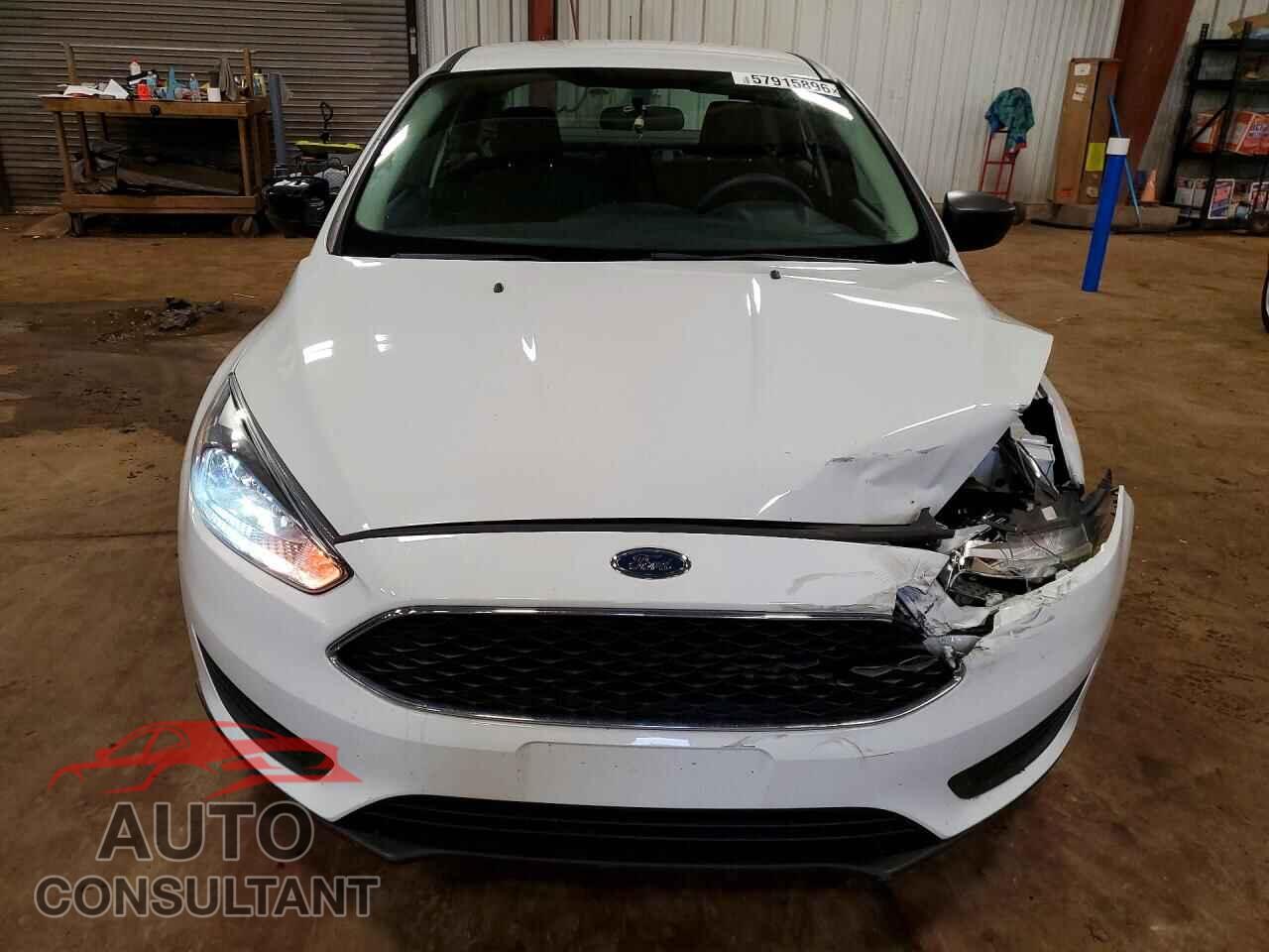FORD FOCUS 2016 - 1FADP3E20GL281188