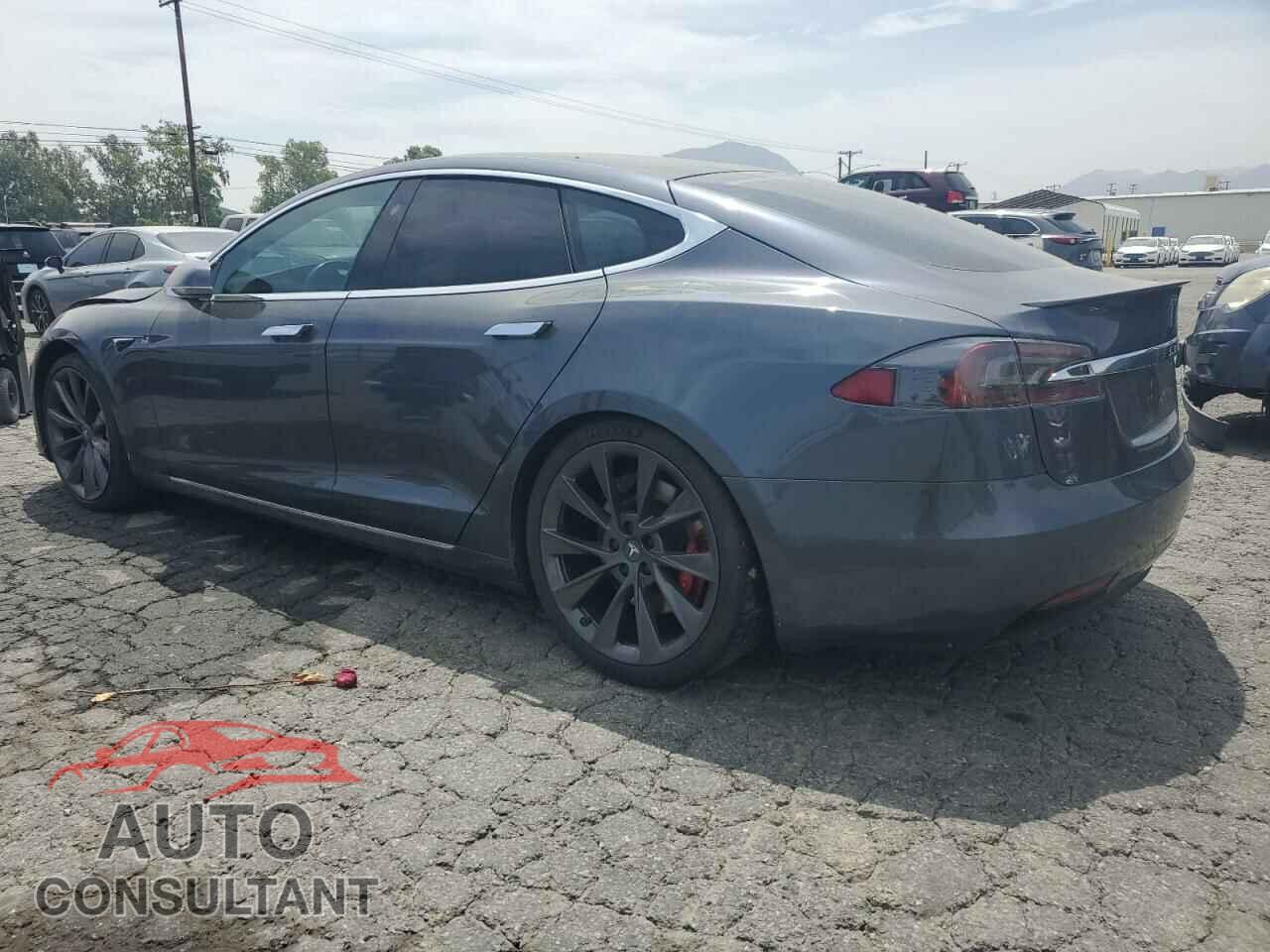 TESLA MODEL S 2018 - 5YJSA1E40JF297040