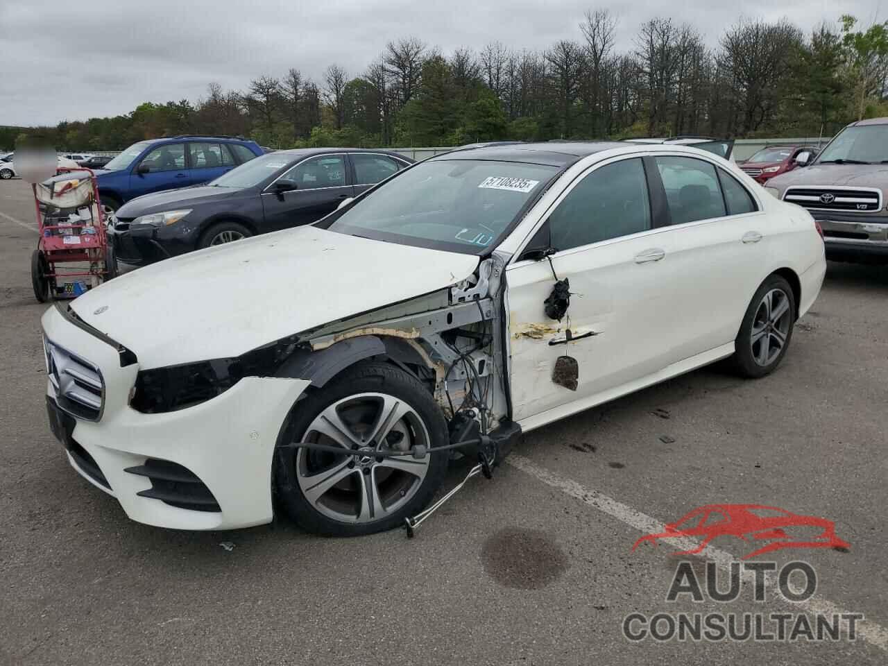 MERCEDES-BENZ E-CLASS 2018 - WDDZF4KB5JA383656