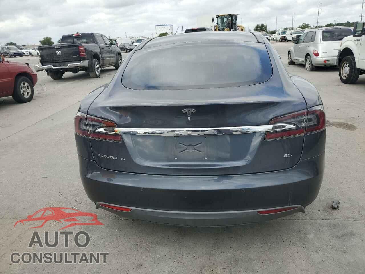 TESLA MODEL S 2014 - 5YJSA1H17EFP57219