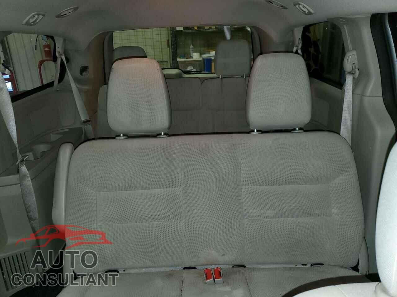 DODGE CARAVAN 2017 - 2C4RDGBG2HR819396
