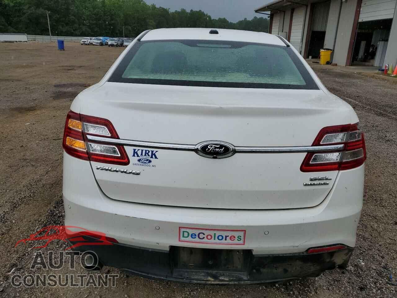 FORD TAURUS 2016 - 1FAHP2E85GG124457