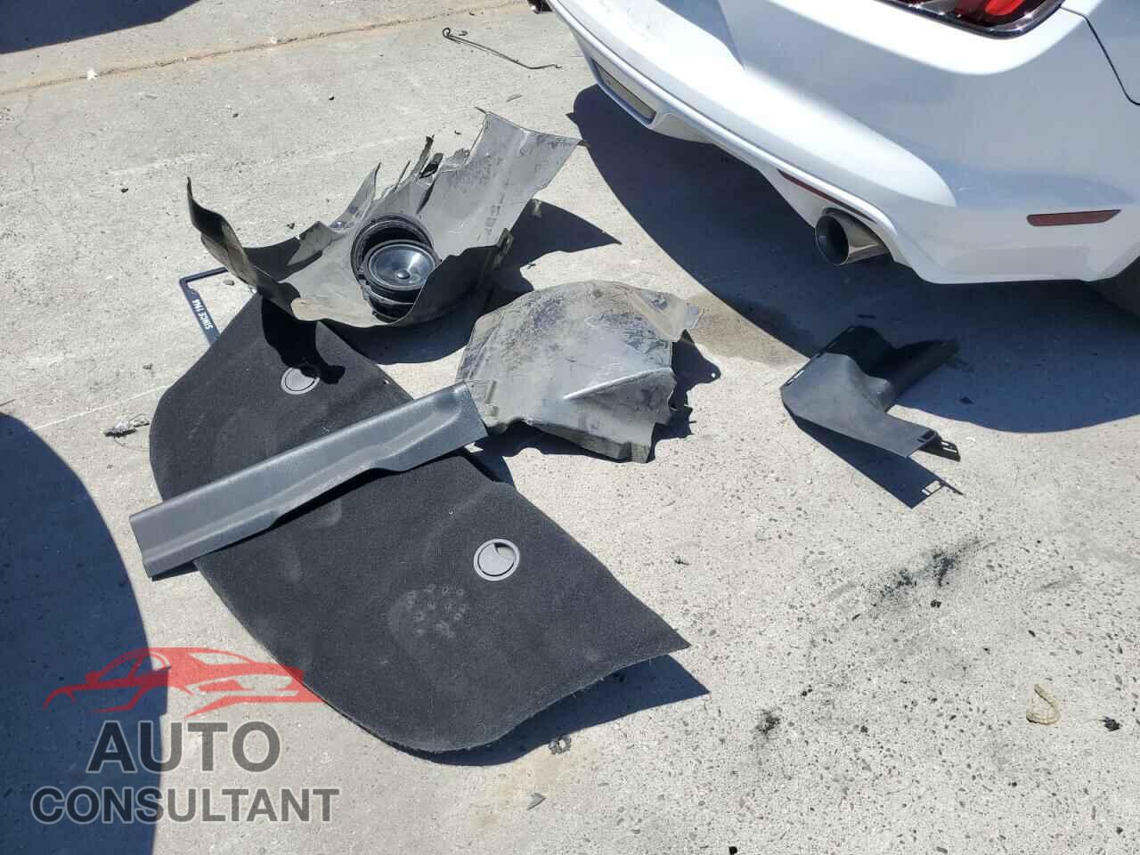 FORD MUSTANG 2017 - 1FA6P8CF7H5244933