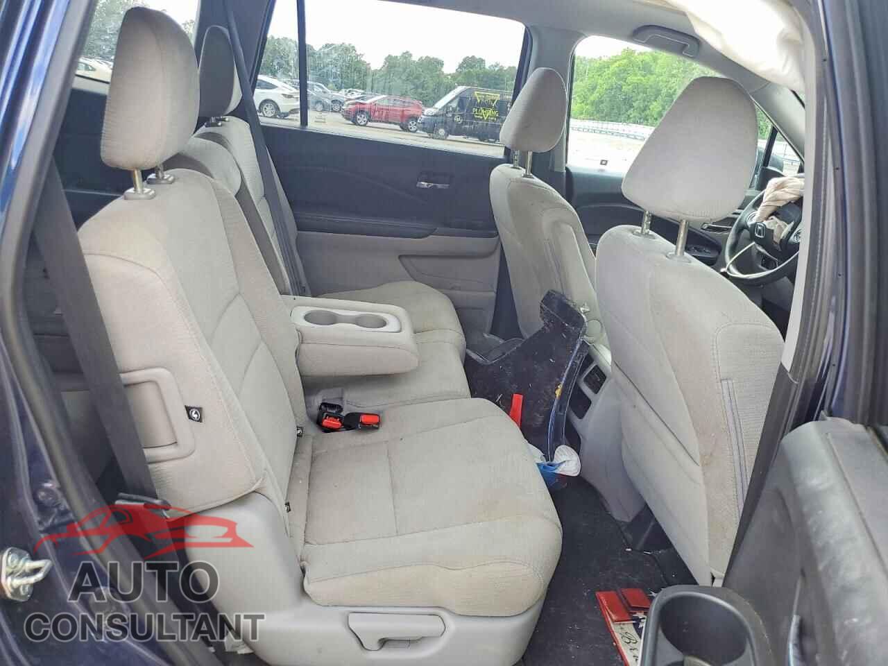 HONDA PILOT 2017 - 5FNYF6H19HB036462