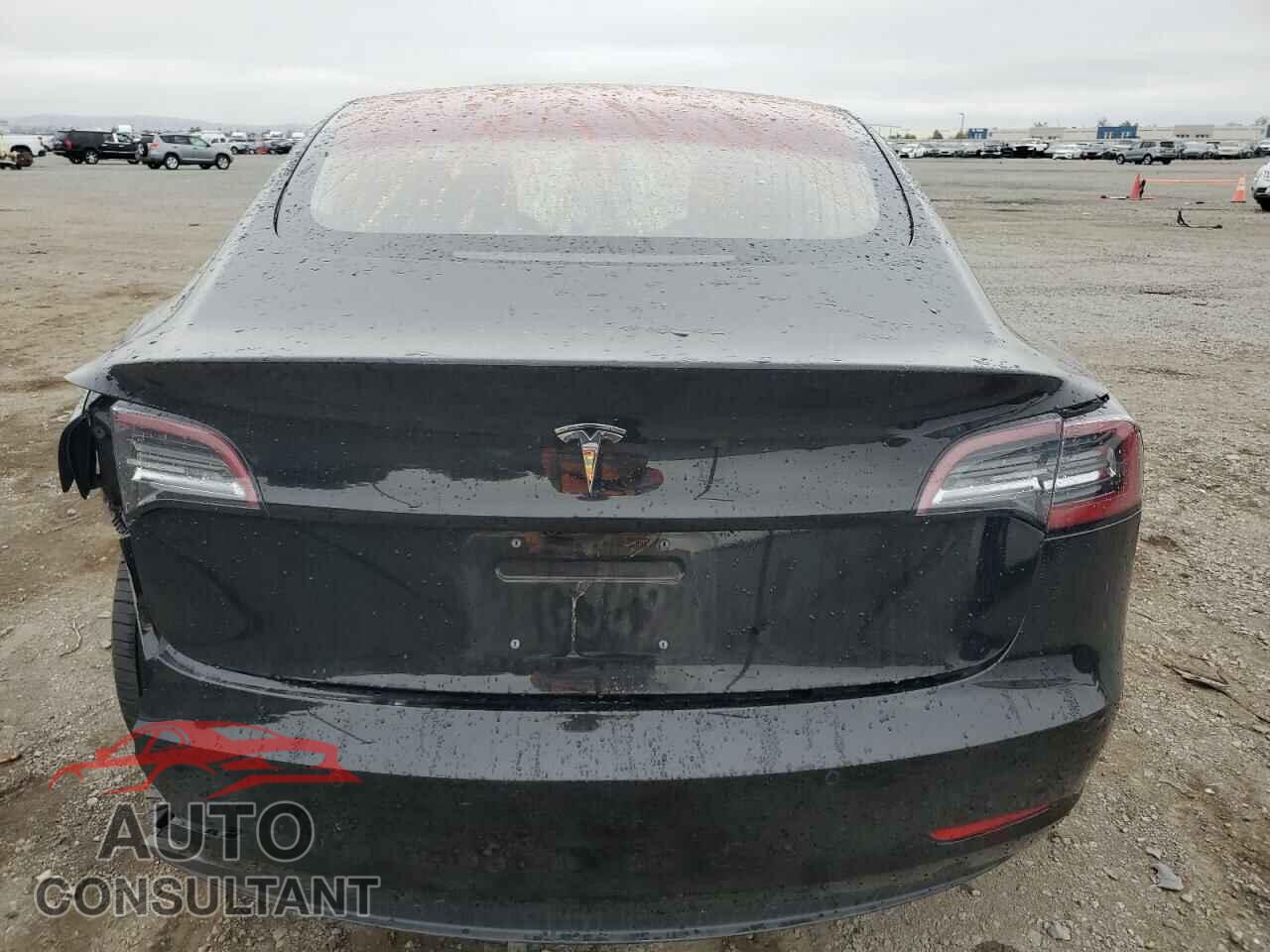 TESLA MODEL 3 2018 - 5YJ3E1EA2JF123324