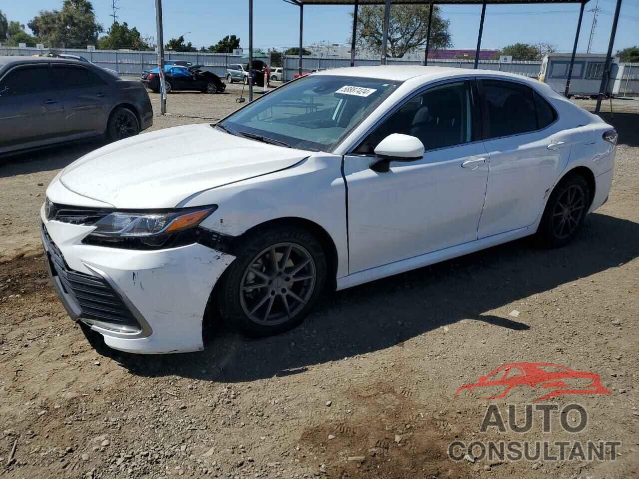 TOYOTA CAMRY 2021 - 4T1C11AK4MU433301