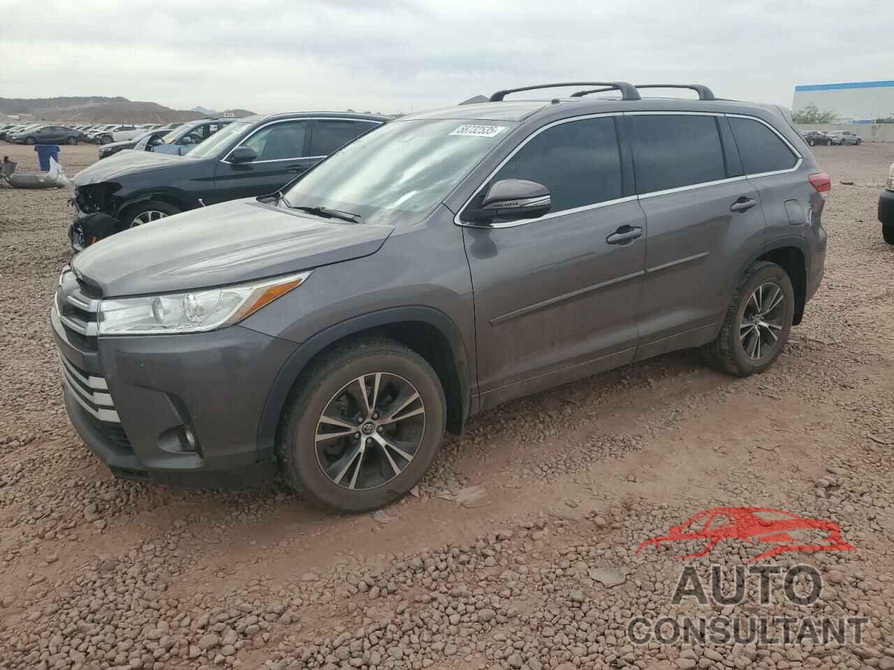 TOYOTA HIGHLANDER 2018 - 5TDBZRFHXJS812985