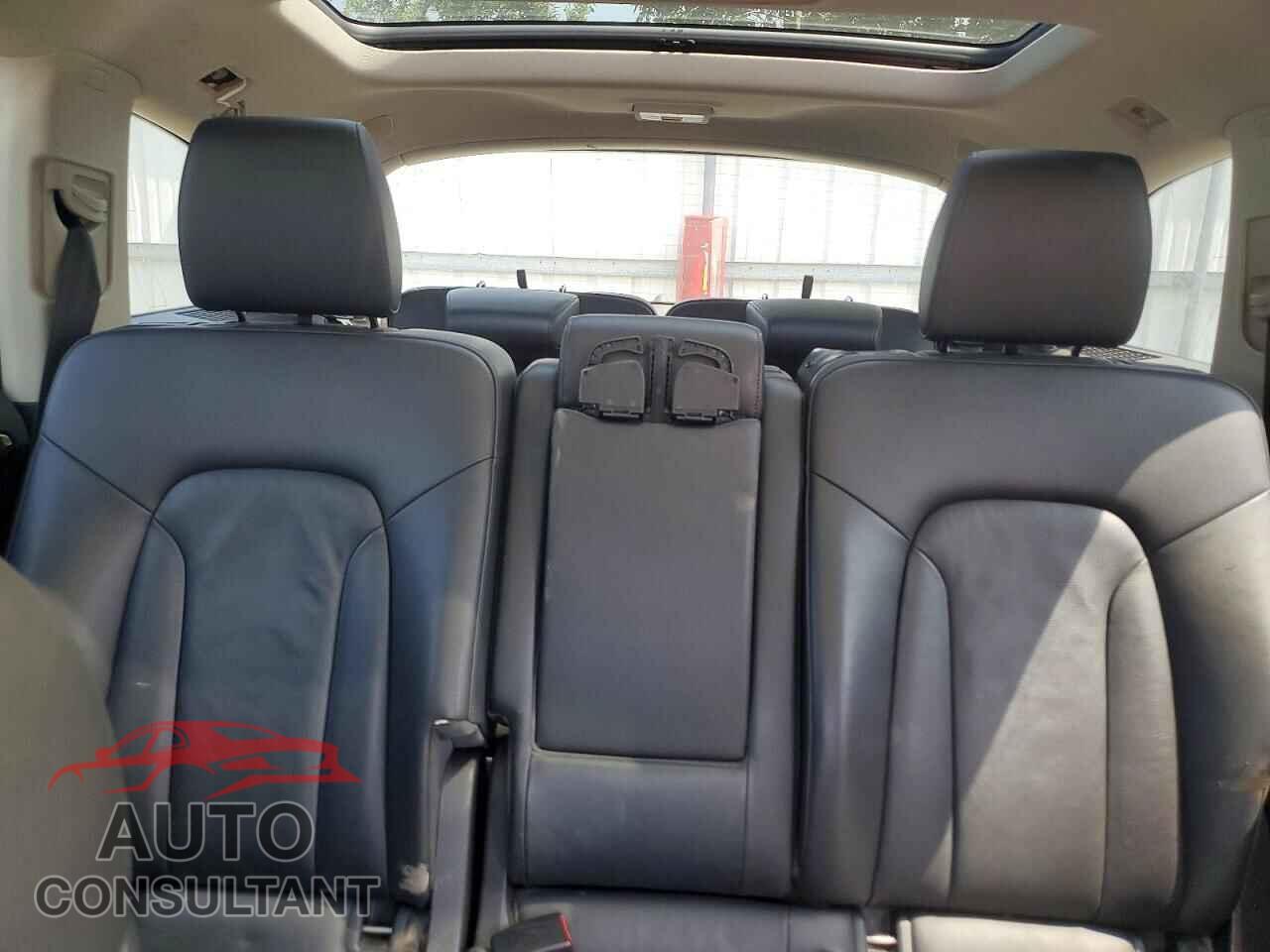 AUDI Q7 2015 - WA1LGAFE8FD004472