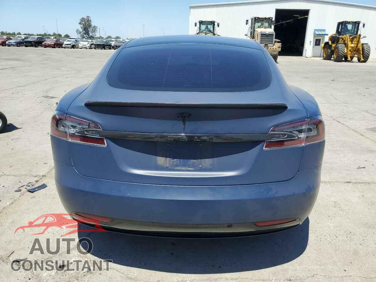TESLA MODEL S 2020 - 5YJSA1E27LF415148
