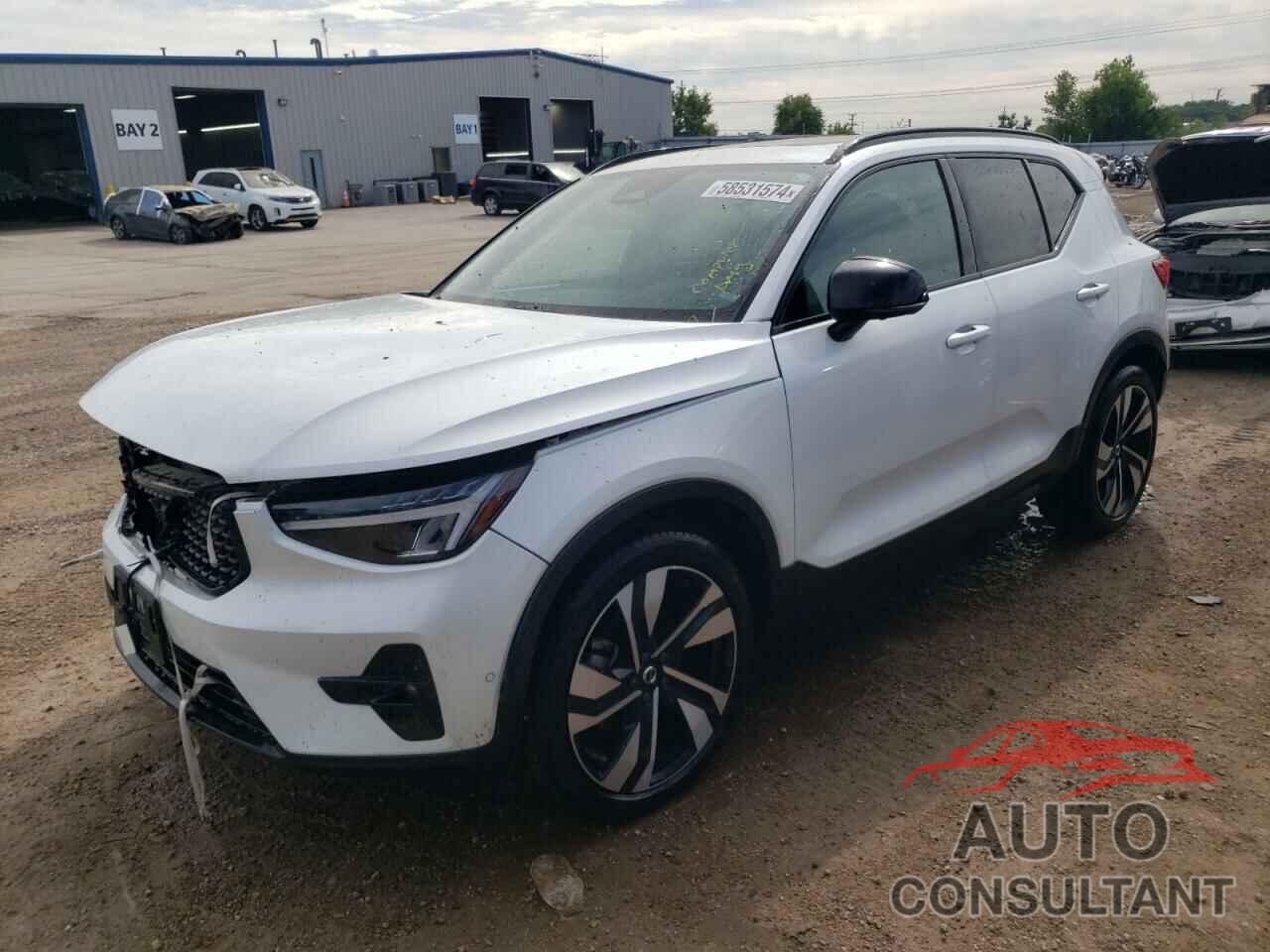 VOLVO XC40 ULTIM 2023 - YV4L12UX7P2911435