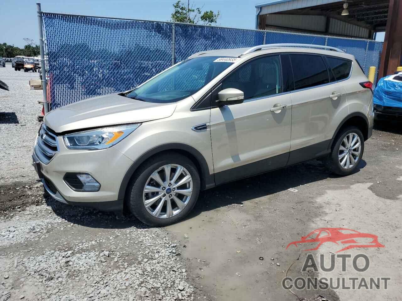 FORD ESCAPE 2017 - 1FMCU0J93HUD25028