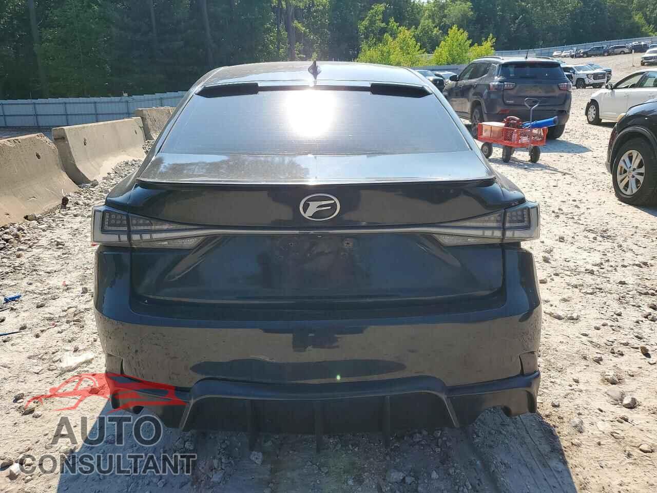 LEXUS IS 2014 - JTHCF1D20E5010338