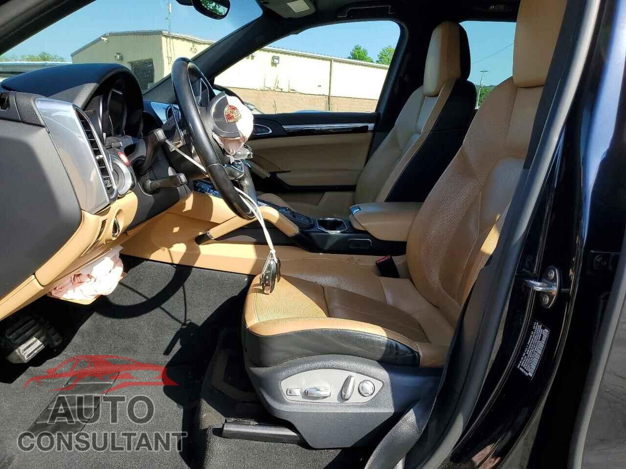 PORSCHE CAYENNE 2016 - WP1AA2A23GLA04564