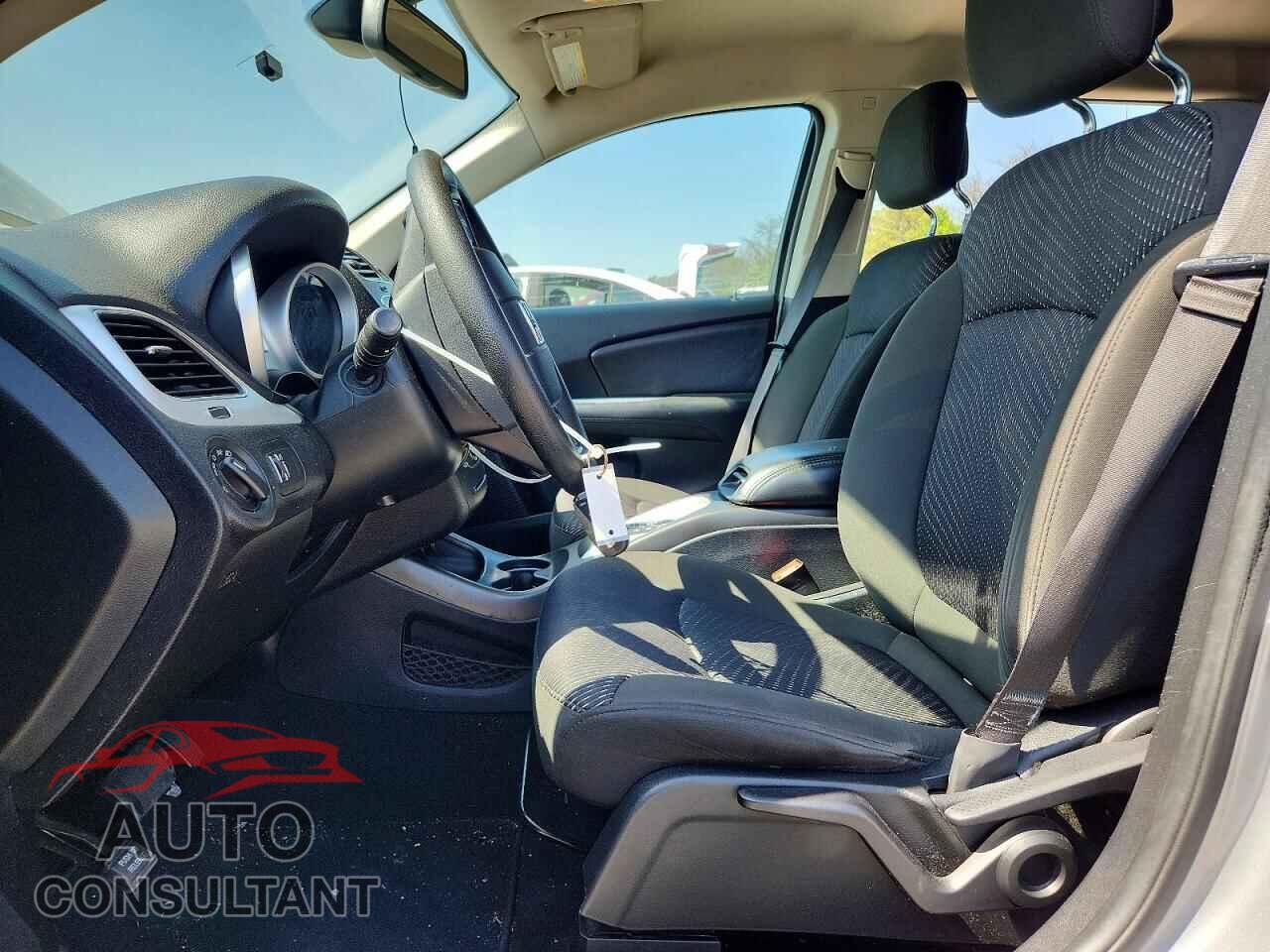 DODGE JOURNEY 2020 - 3C4PDCAB6LT194903