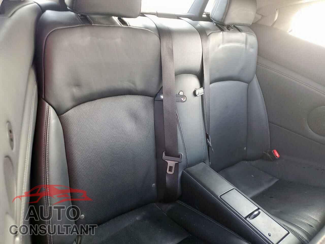 LEXUS IS 2015 - JTHFF2C24F2532090
